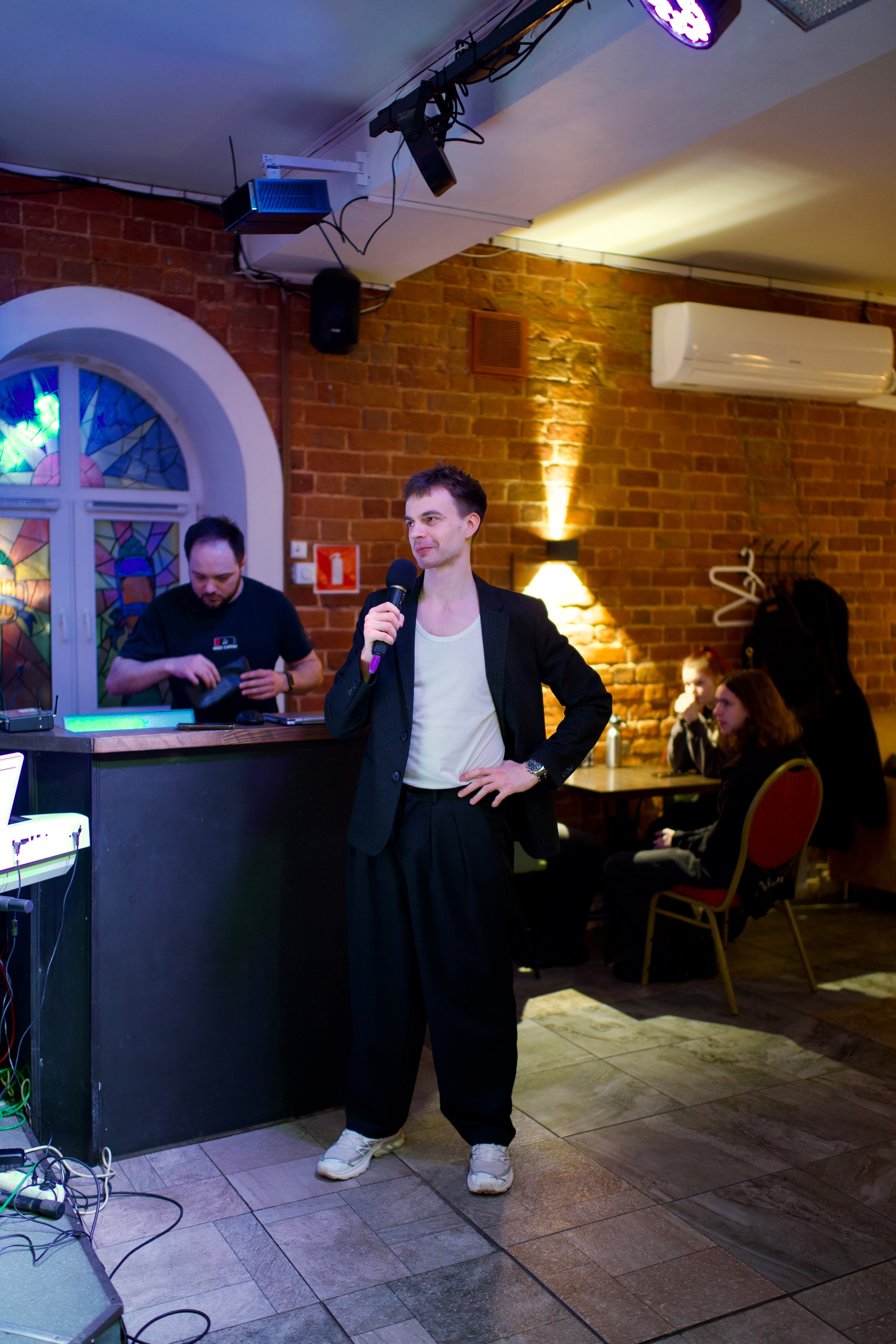 Фото с квартирника Квартирник в Хитрый Лис 3